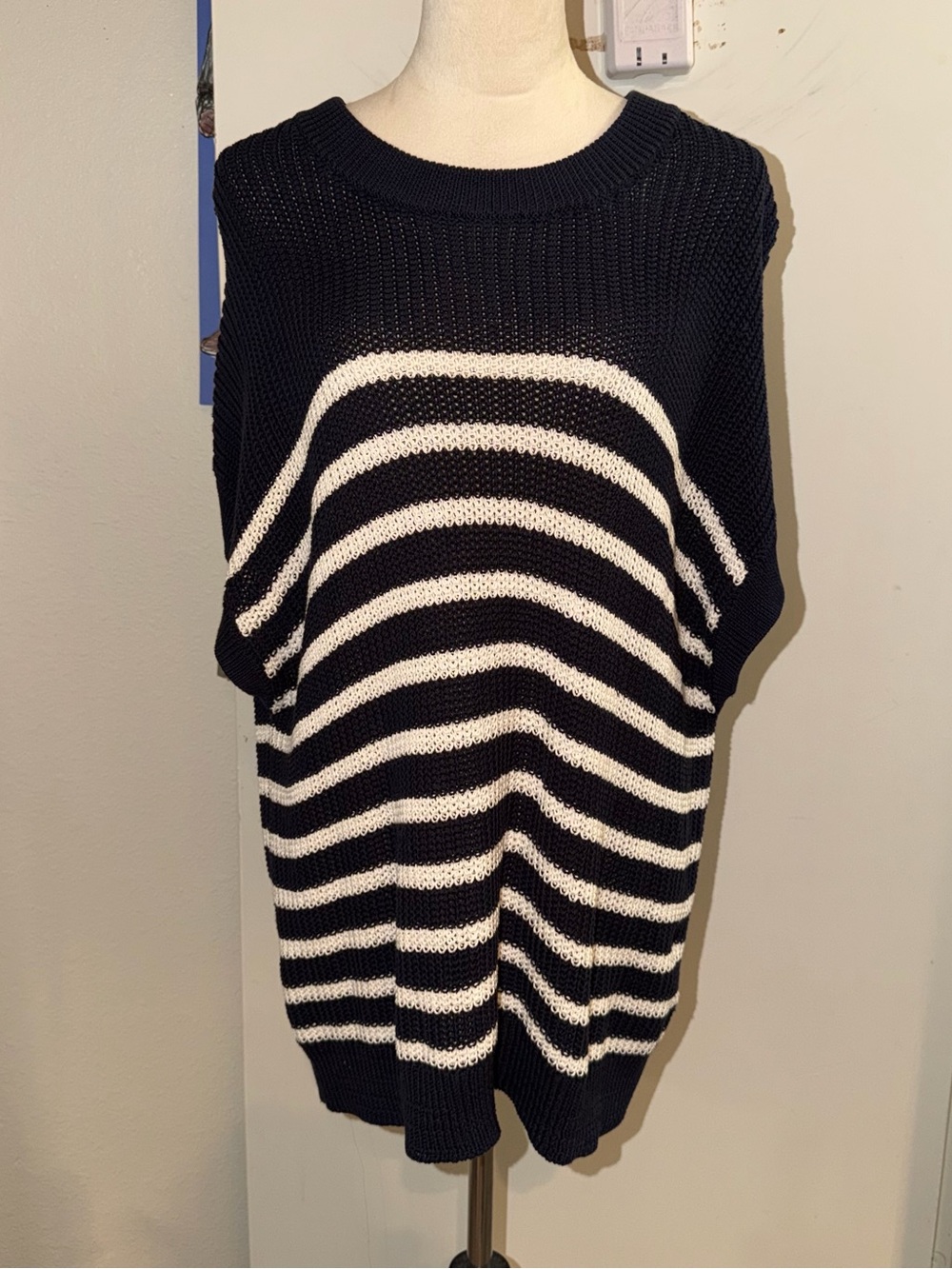 Nordstrom Pullover Navy and White Striped Crewneck Sweater Vest Large